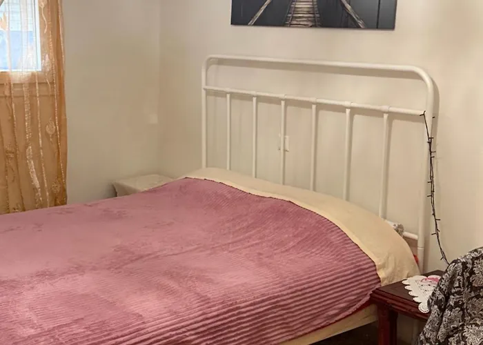 Sweet Dreams 2 Larissa